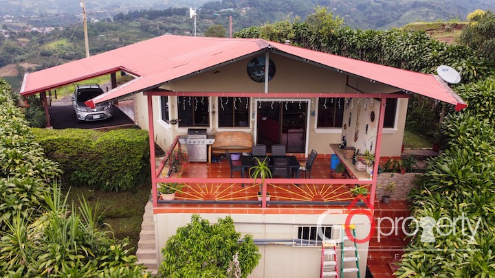 Venta de casa en Grecia, Alajuela